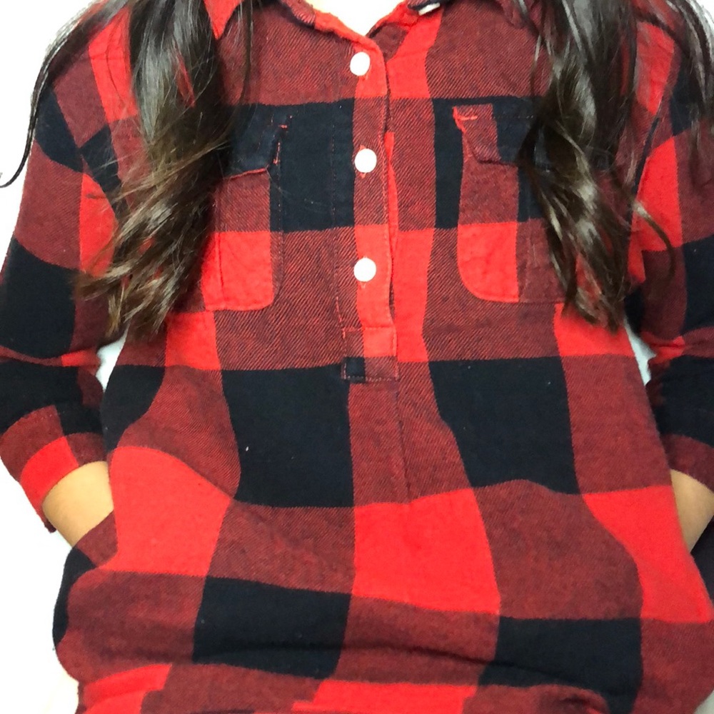 Old Navy Plaid Girls long sleeve with pockets - Picture 1 of 1